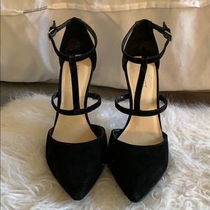 Nine West Black Suede Tornaydoo Heels sz 9.5